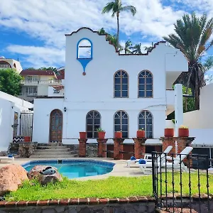 Bed & Breakfast Hill House -